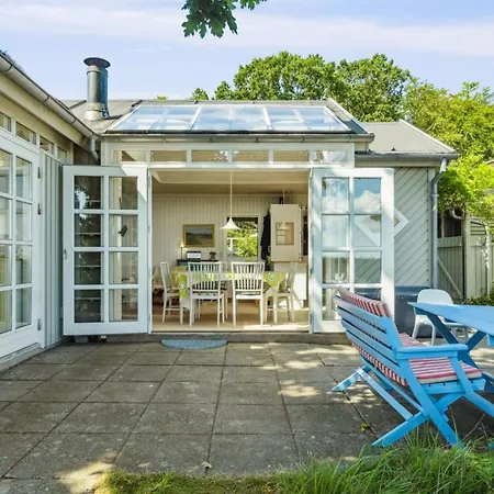Holiday home Snari - 10m From The Sea By Interhome